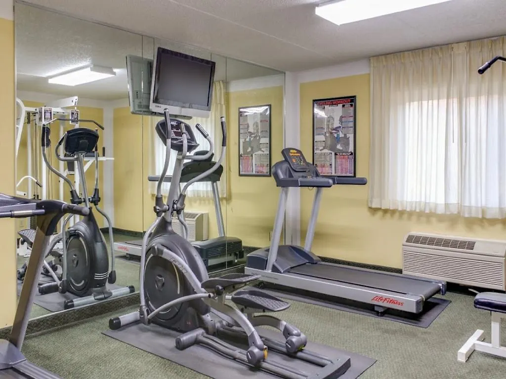 ***  Club Hotel Nashville Inn & Suites USA