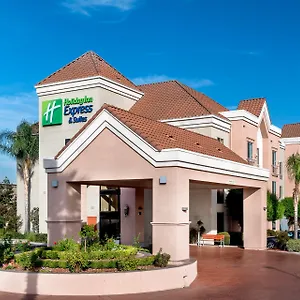 Express & By Ihg 2* Lathrop