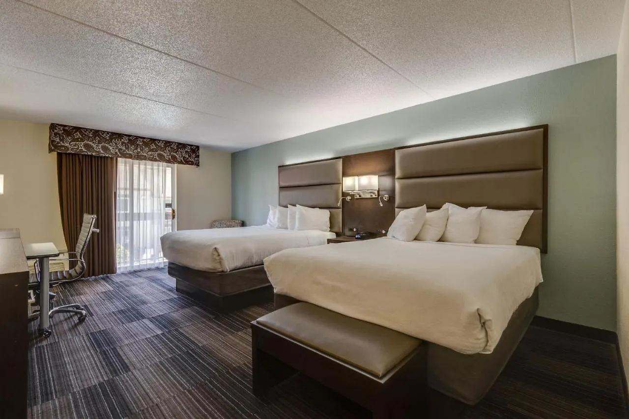 Club Hotel Nashville Inn & Suites
